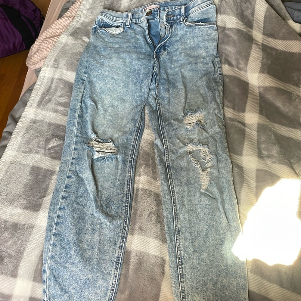 5/27 Women’s baggy jeans